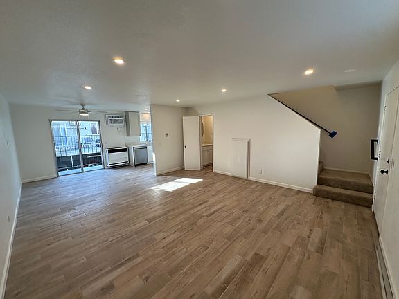 5th image of 3320 Honolulu Ave APT 2