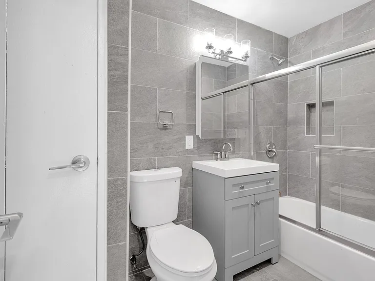 557 S Broad St #C3 — Photo 16
