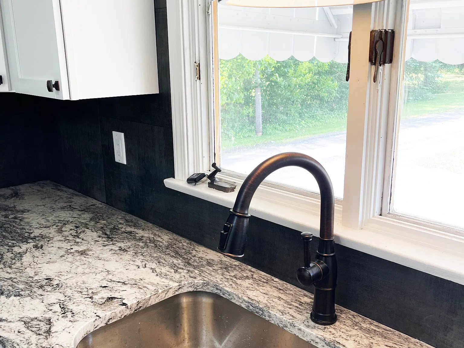 3 bed, 968 sqft, $1,600 — Photo 4