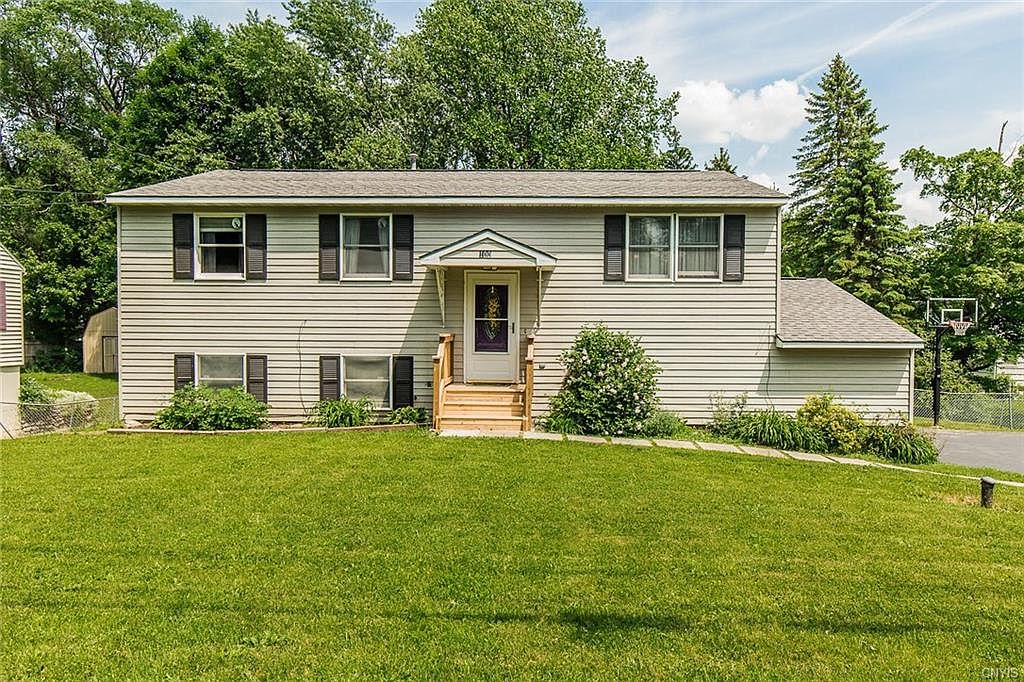 100 McClennan Dr, Fayetteville, NY 13066 | Zillow