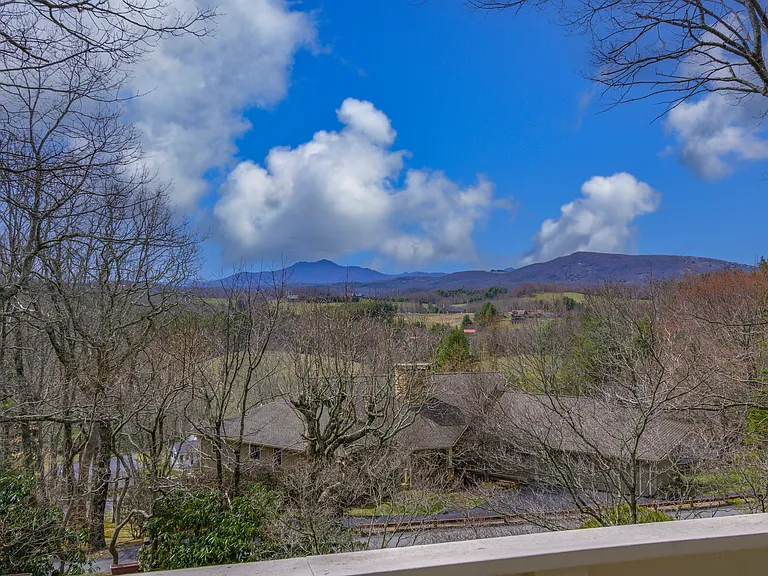 188 Laurel Hill Dr — Photo 48
