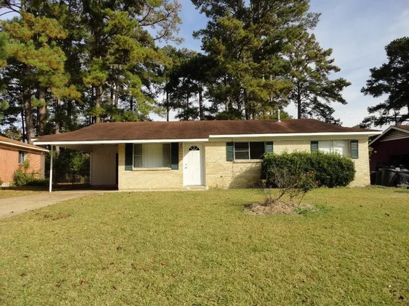 208 Hickory St, New Llano, LA 71461