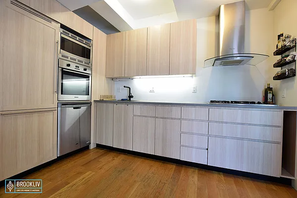 Rented by null | media 23