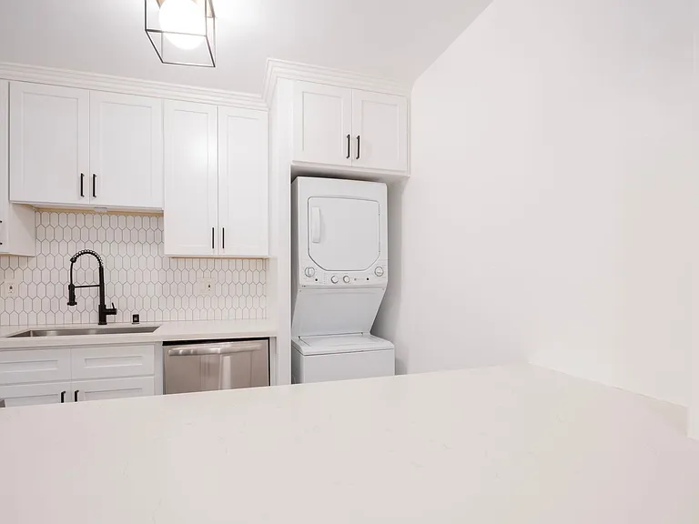 1235 N Ogden Dr #4 — Photo 9