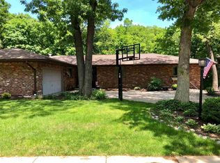 12104 N Tall Trees Dr, Dunlap, IL 61525
