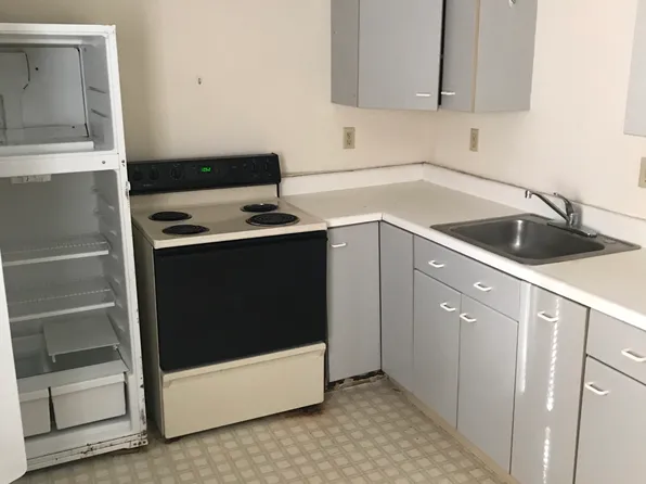 192 Cottage St, Auburn, NY 13021