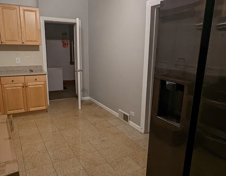 2846 S Union Ave — Photo 6
