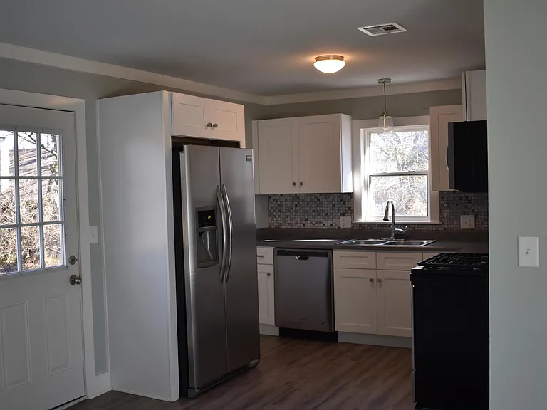 980 W Lawson St — Photo 7