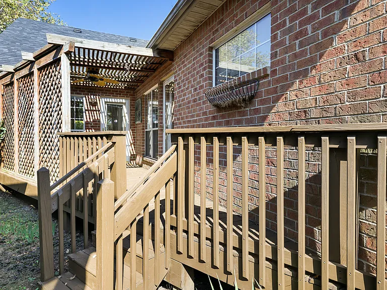 4933 Alexis Dr — Photo 34
