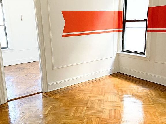 3rd image of 2536 34th St #2R