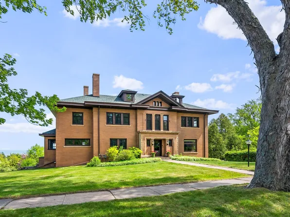 2526 E 2nd St, Duluth, MN 55812