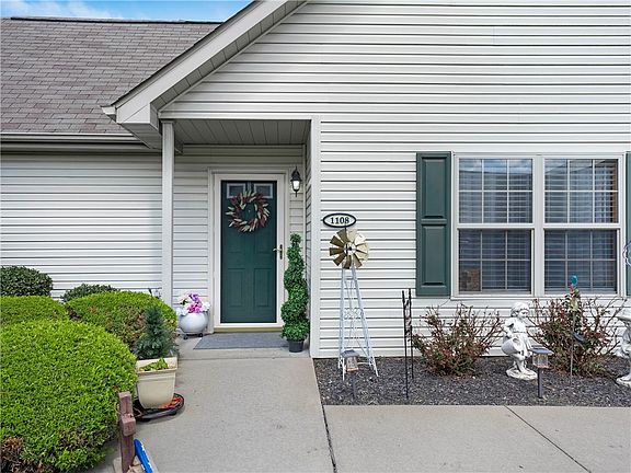 3rd image of 1108 Timberwood Dr