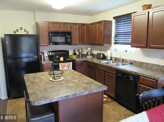4th image of 18028 Lakeford Dr