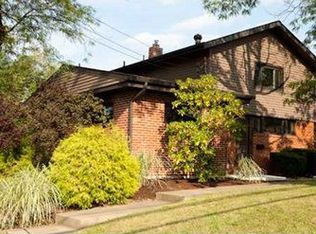 300 Kingston Dr, Pittsburgh, PA