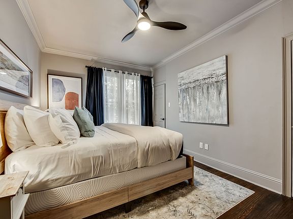 5th image of 4902 Worth St #201