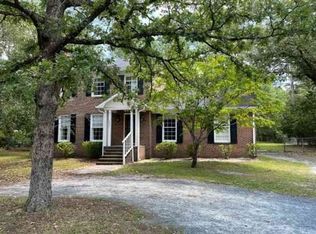 12921 Random Wood Dr, Laurinburg, NC 28352