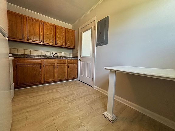 5th image of 412 New River Dr