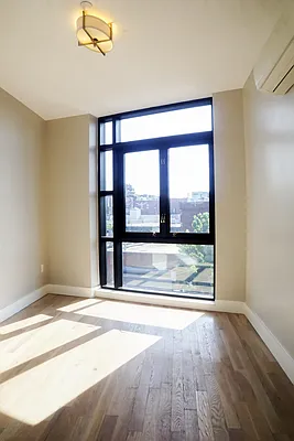 Rented by City View Living | media 48