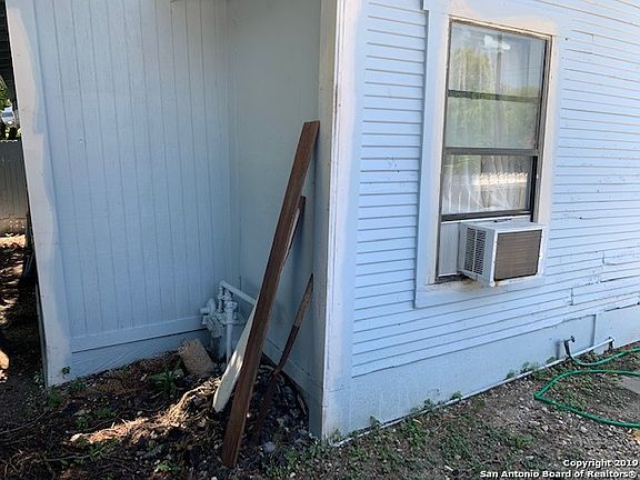 4th image of 1830 Ruiz St