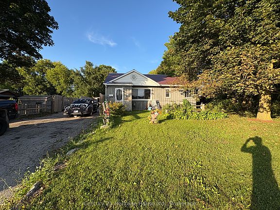 3rd image of 370 Foster St