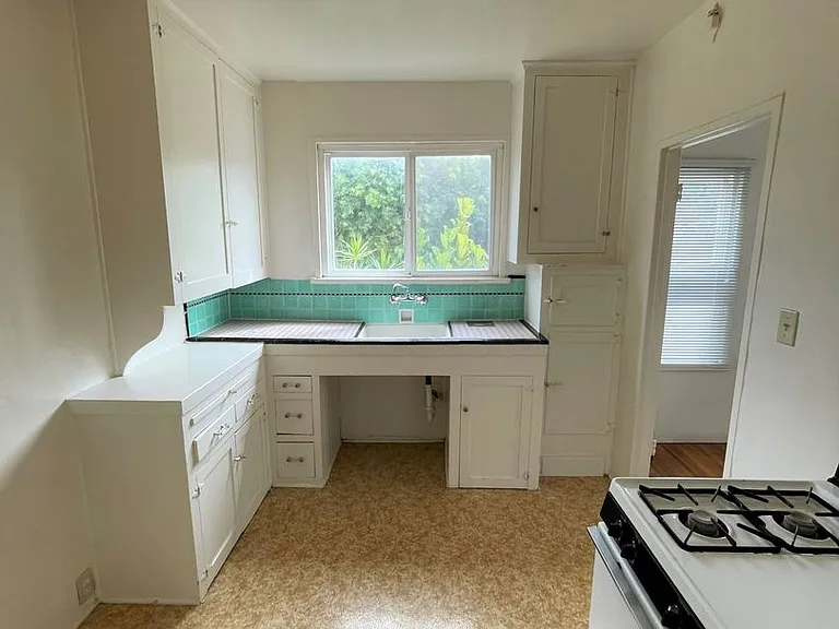 1778 Evans Ave #A-F — Photo 7