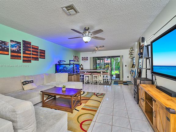 5th image of 9087 Vineyard Lake Dr