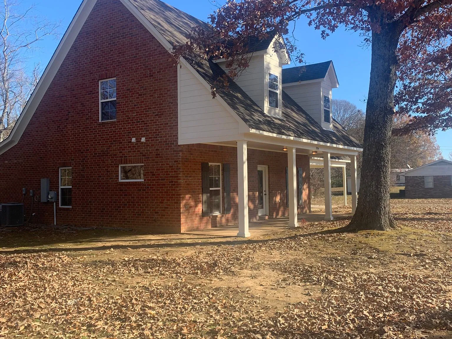 3 bed, 2.5 bath, 1750 sqft, $2,200 — Photo 4