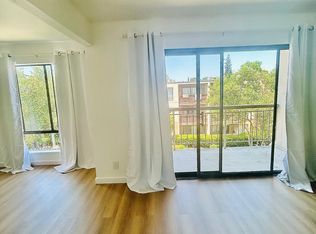 490 N Civic Dr APT 311, Walnut Creek, CA 94596
