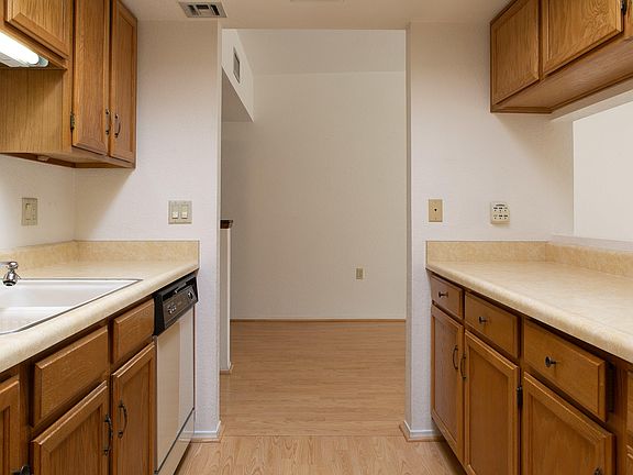 5th image of 1712 W Dalehaven Cir