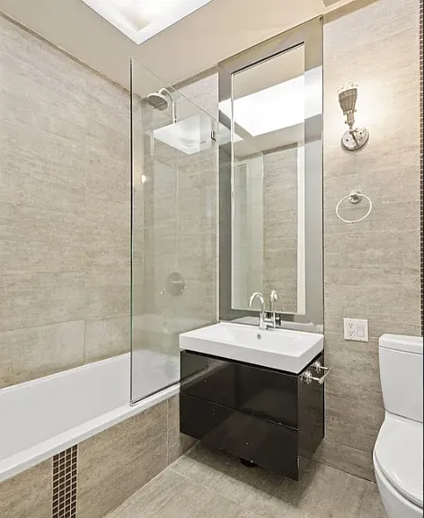 573 Metropolitan Ave #4A — Photo 4