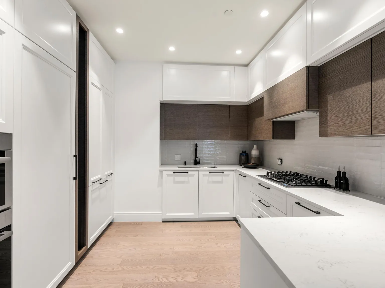 2 bed, 1200 sqft, $5,000 — Photo 4