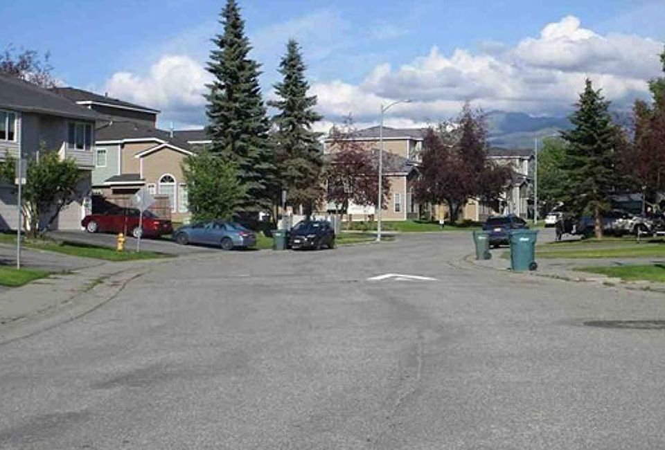 Exterior Neighborhood (street photo)