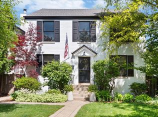 2433 Hastings Ave, Evanston, IL 60201