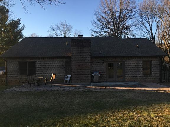 3rd image of 216 Mount David Dr