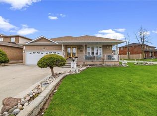 546 Dicenzo Dr, Hamilton, ON L9B 2C3