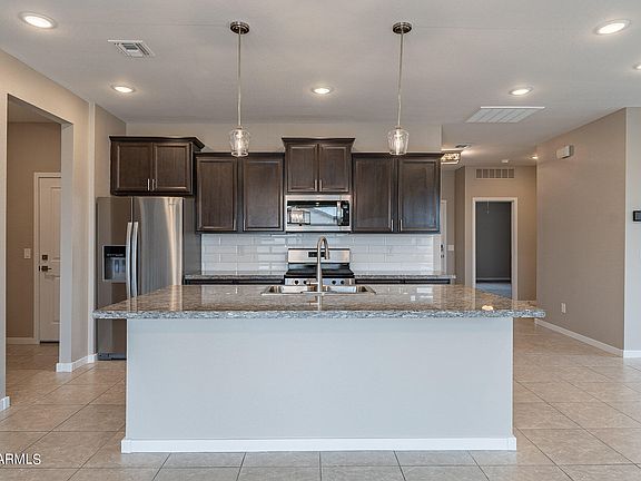 5th image of 4107 E GIARA Street