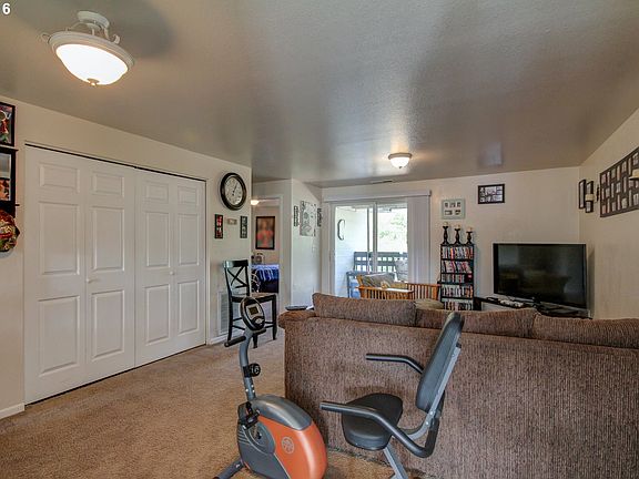 4th image of 30 Dion Ct APT 3