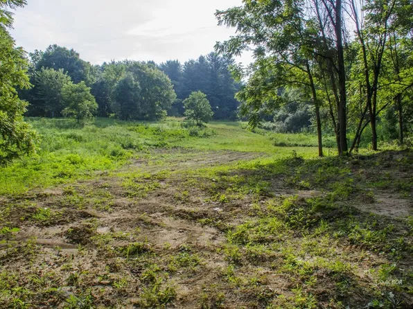 3390 Marshfield Rd, Athens, OH 45701