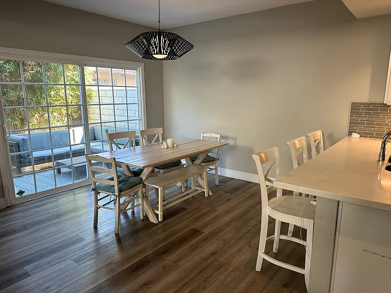 204 Calabria Ct — Photo 18