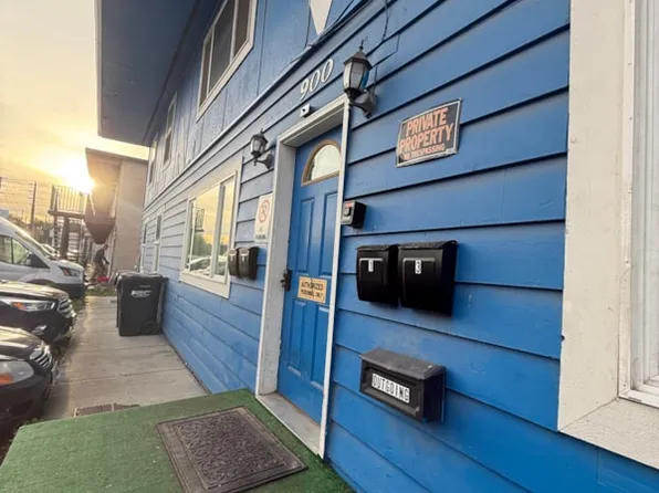 900 W 29th Pl APT 2, Anchorage, AK 99503