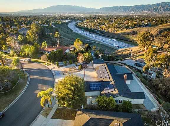 3rd image of 657 Golden West Dr