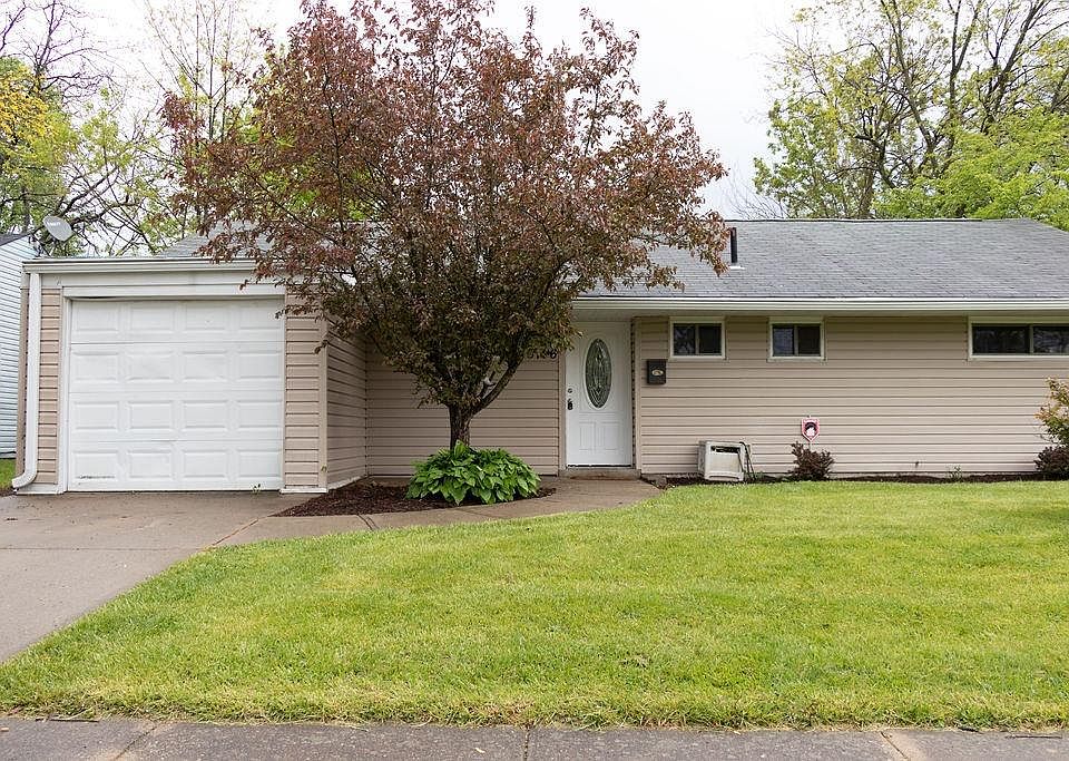 1st image of 8796 Cabot Dr