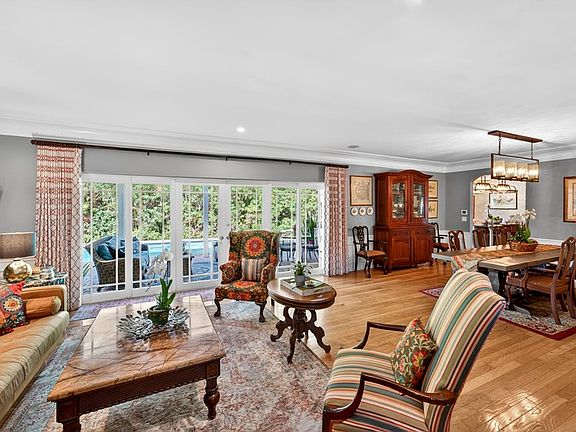 4th image of 4691 Pebble Bay Cir