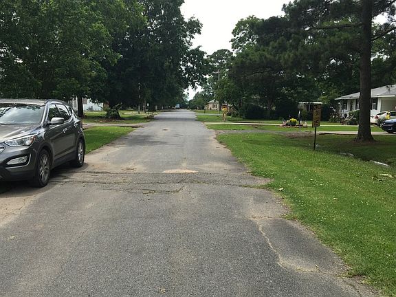 5th image of 400 Champion Ave