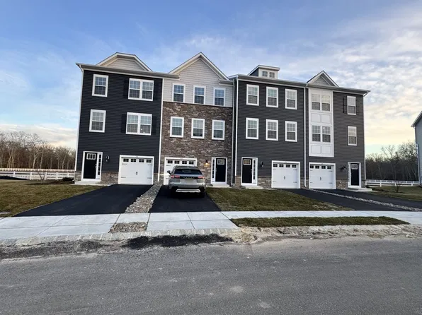 204 Mantoloking Dr, Jackson, NJ 08527