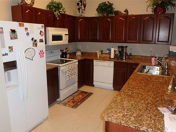 3rd image of 9525 Orange Valley Ct #9525