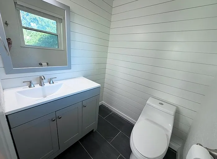 1005 Idlewood Ave — Photo 8