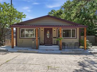 182 W Van Buren, Eureka Springs, AR 72632