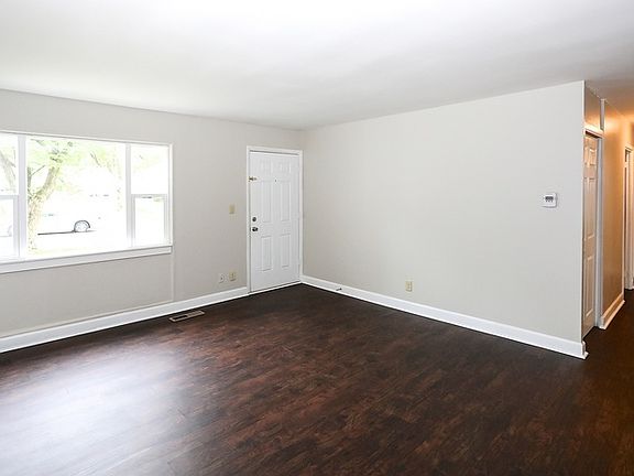 2nd image of 3543 Eisenhower Dr