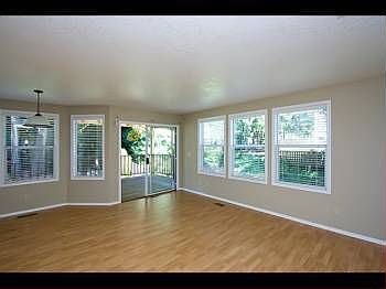 5th image of 3833 SE Bentley St